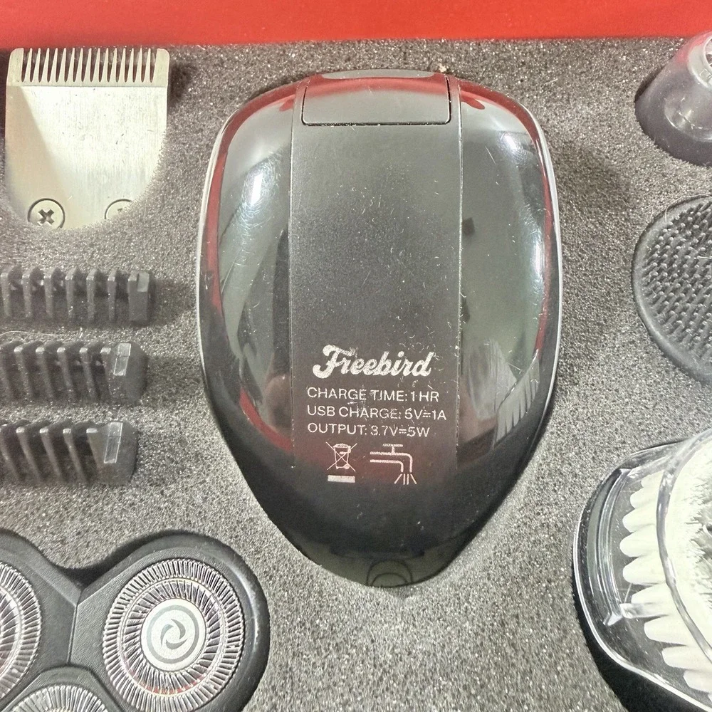Freebird Flex Series Men's Shaving Kit Electric Rotary Shaver Trimmer